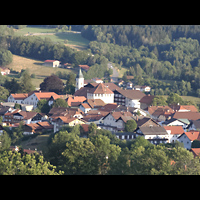Bodenmais, Mari Himmelfahrt, Blick von der Klause auf Bodenmais mit der Pfarrkirche Mari Himmelfahrt