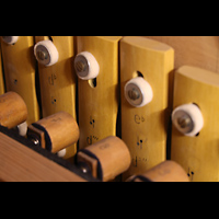 Berlin, Kino Babylon, Xylophon-Detail mit Schlegeln