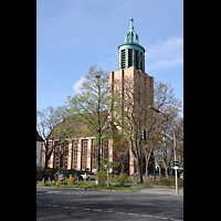 Berlin, Martin-Luther-Gedchtniskirche, Ansicht von der Rathausstrae von Nordosten