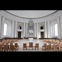 Berlin, St. Hedwigs-Kathedrale, Innenraum in Richtung Orgel