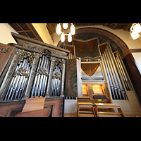 Berlin, Universitt der Knste (UDK), Italienische Orgel und groe Schuke-Orgel in der Aula