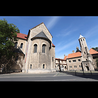 Braunschweig, Dom St. Blasii, Ansicht auf den Chor von osten, rechts die Burg Dankwarderode
