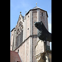 Braunschweig, Dom St. Blasii, Braunschweiger Lwe vor dem Sdturm
