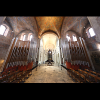 Braunschweig, Dom St. Blasii, Blick vom Chorraumauf ber die Chororgel zur Hauptorgel