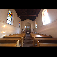 Glienicke / Nordbahn, Dorfkirche, Innenraum in Richtung Chor