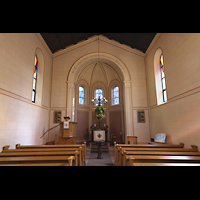 Glienicke / Nordbahn, Dorfkirche, Innenraum in Richtung Chor