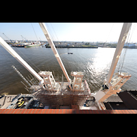 Hamburg, Elbphilharmonie, Groer Saal, Auengang der Plaza mit Blick nach Sdwesten auf die Norderelbe