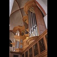 Hamburg, Hauptkirche St. Jacobi, Schnitger-Orgel und Empore seitlich