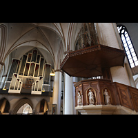 Hamburg, Hauptkirche St. Petri, Hauptorgel und Kanzel aus Holz und Apostelfiguren aus Alabaster (Alexis de Chateauneu, 1849)