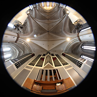Hamburg, Hauptkirche St. Petri, Orgel und gesamte Kirche