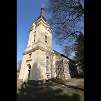 Hohen Neuendorf, Dorfkirche, Ansicht von Sdwesten vom Kirchgarten