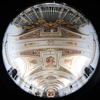 Kempten, Basilika St. Lorenz, Hauptorgel und Blick ins Gewlbe