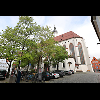 Landsberg am Lech, Stadtpfarrkirche Mari Himmelfahrt, Ansicht von Sdosten