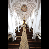 Landsberg am Lech, Stadtpfarrkirche Mari Himmelfahrt, Blick vom Sileitsch in die Kirche