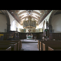 Leer, Lutherkirche, Innenraum in Richtung Altar und Orgel