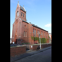 Norderney, Inselkirche, Turm und sdliches Seitenschiff von auen