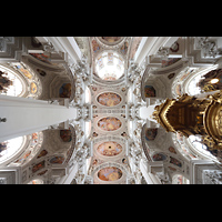 Blick von der Kanzel zur Decke Passau, Dom St. Stephan, Blick von der Kanzel zur Decke