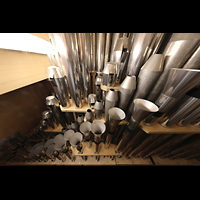 Pfeifen der nördlichen Balkonorgel; vorne: Clarinette und Euphon-Clarinette Passau, Dom St. Stephan, Pfeifen der nördlichen Balkonorgel; vorne: Clarinette und Euphon-Clarinette