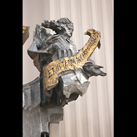 Engelfigur am Chororgelprospekt rechts Passau, Dom St. Stephan, Engelfigur am Chororgelprospekt rechts