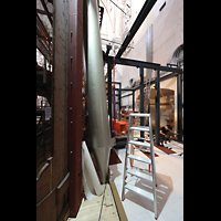 Unterer Teil der 32'-Prinzipalbass-Pfeifen für den Wiedereinbau 2025 Passau, Dom St. Stephan, Unterer Teil der 32'-Prinzipalbass-Pfeifen für den Wiedereinbau 2025