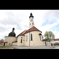 Pfaffenhofen a.d. Roth, St. Martin, Ansicht vom Kirchplatz von Sdosten