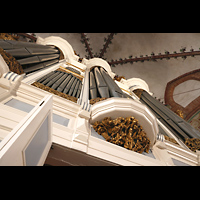 Schleswig, Dom St. Petri, Seitlicher Blick entlang des Hauptorgelprospekts