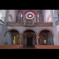 Stuttgart, Liebfrauenkirche, Innenraukm in Richtung Orgel
