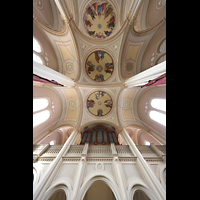 Weienhorn, Mari Himmelfahrt, Orgel und Blick ins Gewlbe