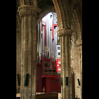 Edinburgh, St. Giles' Cathedral, Orgel zwischen den Säulen