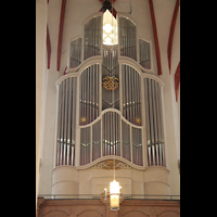 Bach-Orgel im Seitenschiff