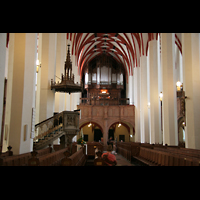 Sauer-Orgel und Kanzel