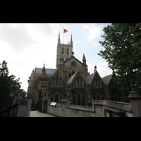 London, St. Saviour Cathedral, Außenansicht