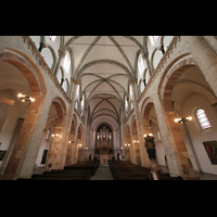 Köln (Cologne), St. Aposteln, Innenraum / Hauptschiff in Richtung Orgel