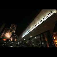 Liverpool, Metropolitan Cathedral of Christ the King, Mount Pleasant mit Kathedrale bei Nacht