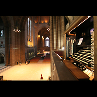 Liverpool, Anglican Cathedral, Blick vom Spieltisch in Richtung Westwand