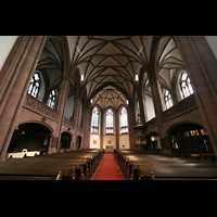 Frankfurt am Main, Dreikönigskirche, Innenraum / Hauptschiff in Richtung Chor