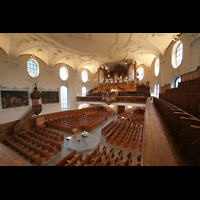Horgen, Reformierte Kirche, Innenraum / Hauptschiff in Richtung Orgel