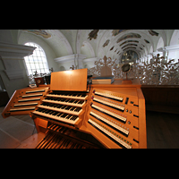 Engelberg, Klosterkirche, Hauptspieltisch und Kirchenraum