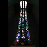 Berlin, Kirche am Hohenzollernplatz, Fenster im Chorraum