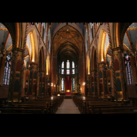 Kevelaer, Marienbasilika, Innenraum / Hauptschiff in Richtung Chor