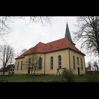 Harpstedt, Christuskirche, Außenansicht vom Chor aus