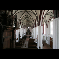 Blick am R�ckpositiv vorbei in die Kirche