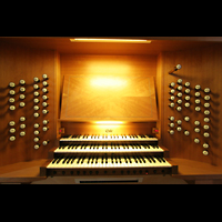 Spieltisch der gro�en Orgel