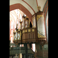 Burgplatz mit Dom und Braunschweiger L�we, im Hintergrund der Rathausturm