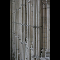 Laon, Cathédrale, Säulen im Hauptschiff