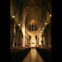 New York City, St. Patrick's Cathedral, Innenraum / Hauptschiff in Richtung Chor