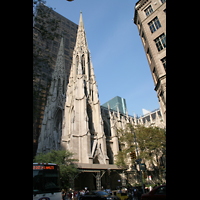 New York City, St. Patrick's Cathedral, Außenansicht