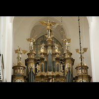 Stralsund, St. Marien, Figuren auf dem Orgelprospekt