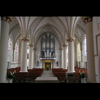 Twistringen, St. Anna, Innenraum / Hauptschiff in Richtung Orgel
