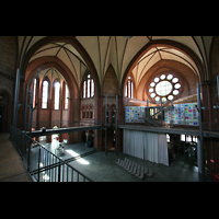 Berlin, Heilig-Kreuz-Kirche (Kirche zum Heiligen Kreuz), Innenansicht vom Umgang auf mittlerer Höhe